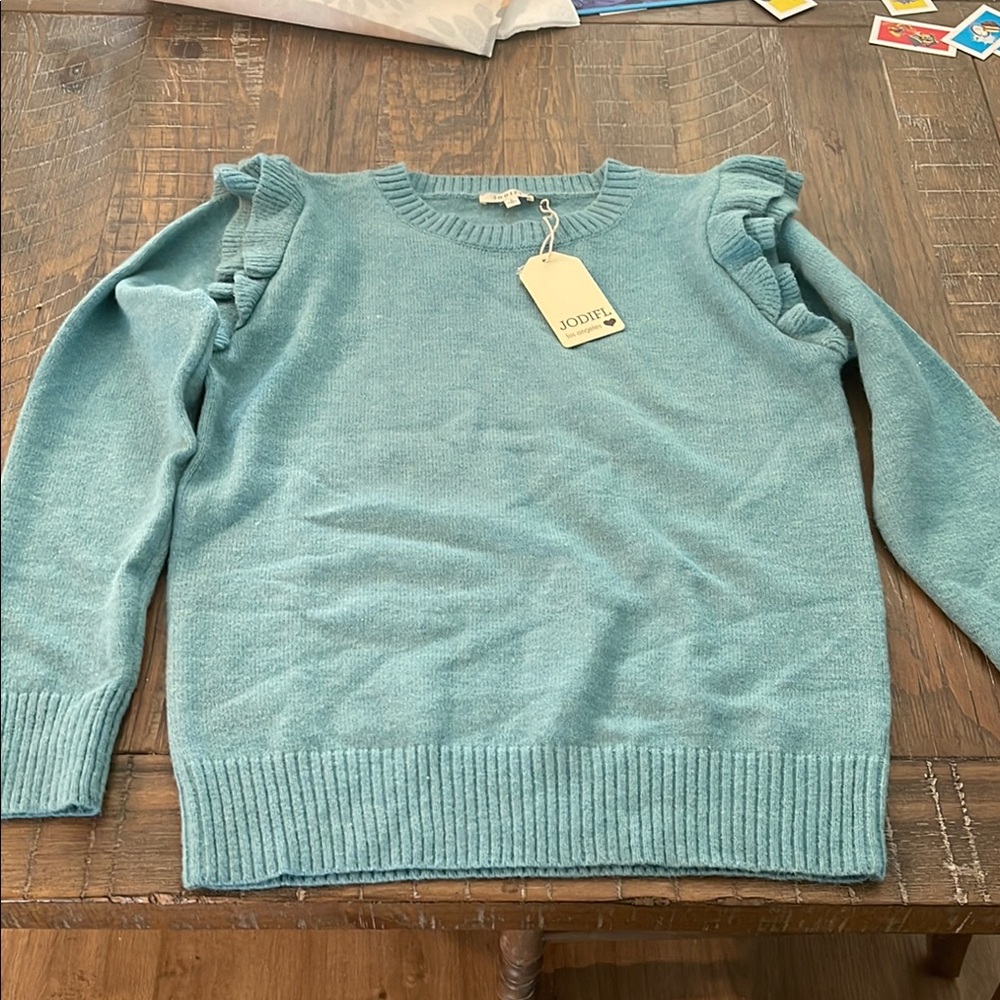 JODIFL Blue Crew Neck Sweater with Feminine Touch